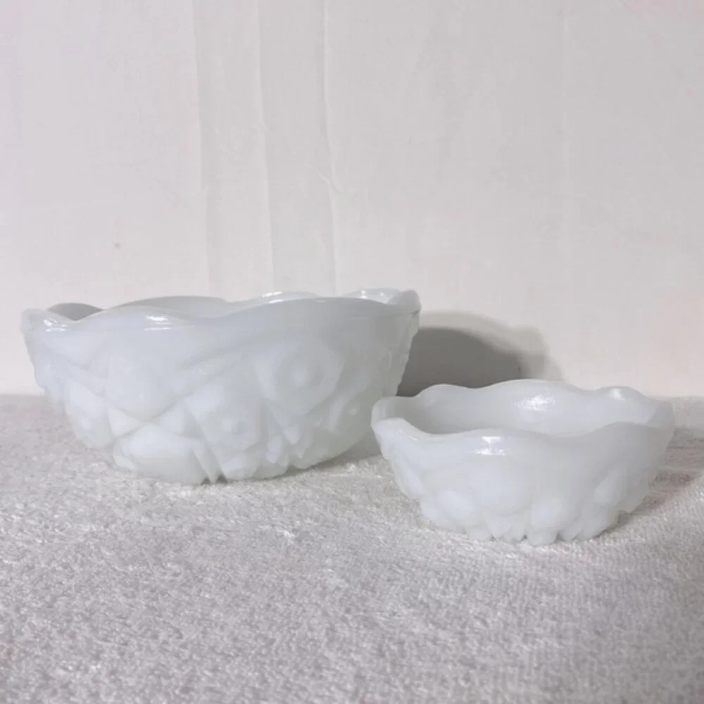 Vintage Kemple 1950s Textured Milk Glass Chip & Dip Bowl Set